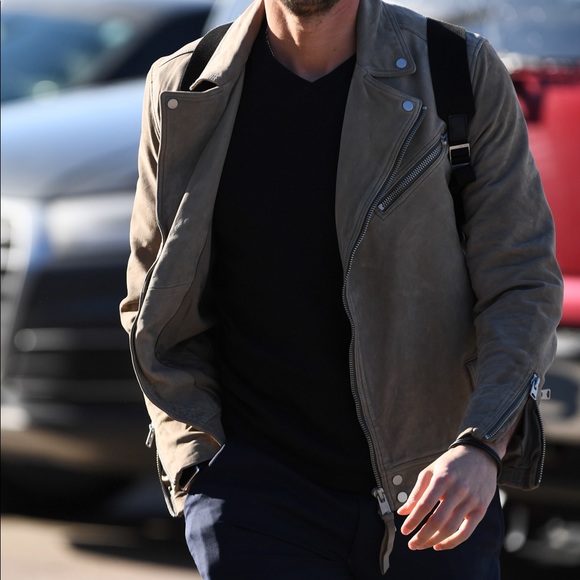 Meet your Posher, Andre - Picture 4 of 4